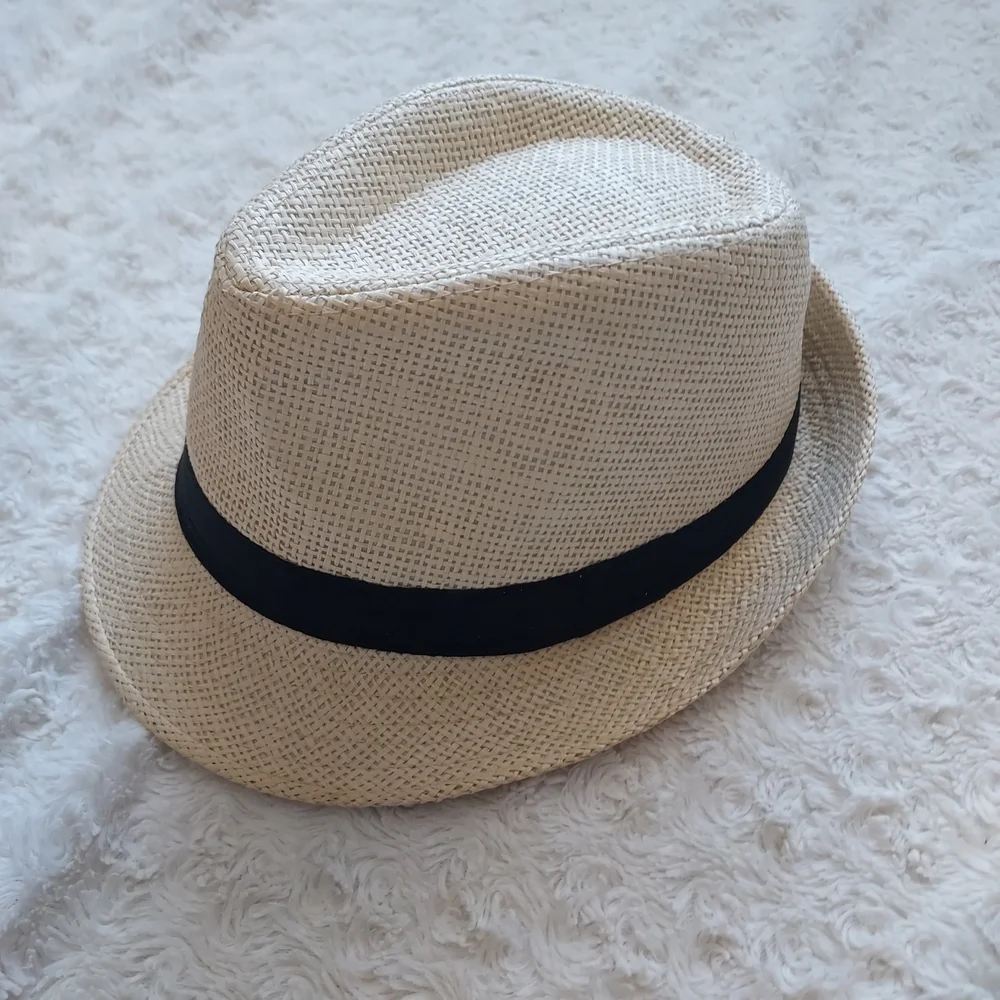Stylish Beige Fedora Hat with Black Band Summer Spring Chic
